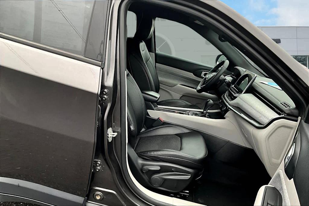 Thumbnail: 2024 Jeep Compass - 12