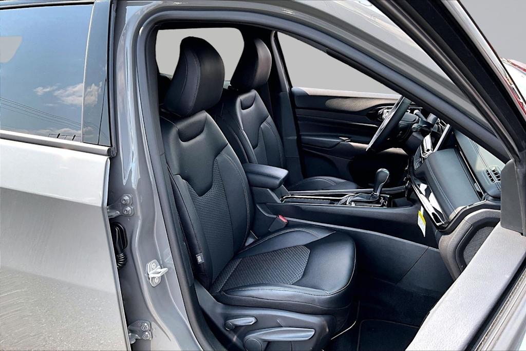 Thumbnail: 2026 Jeep Compass - 21