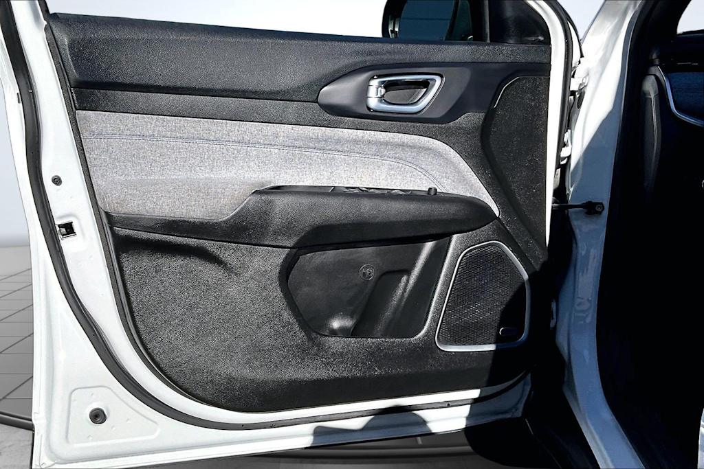 Thumbnail: 2025 Jeep Compass - 27