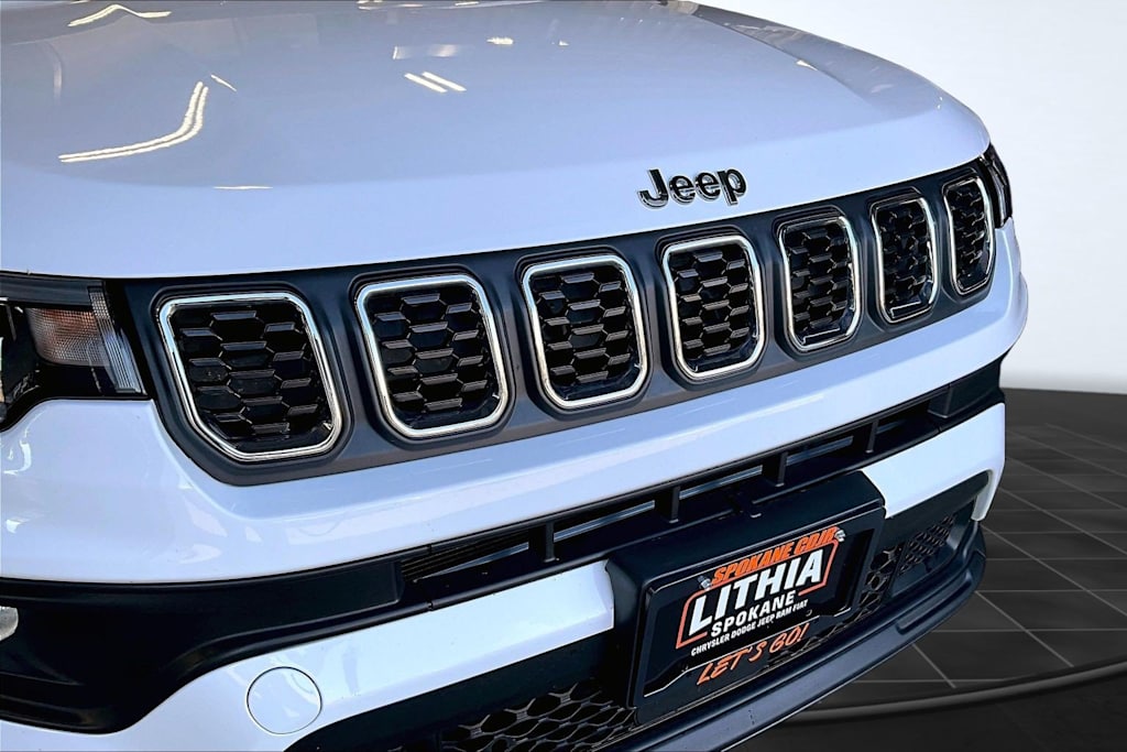 Thumbnail: 2025 Jeep Compass - 32