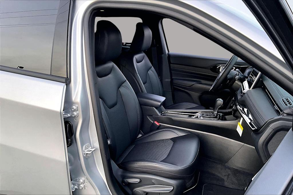 Thumbnail: 2026 Jeep Compass - 21