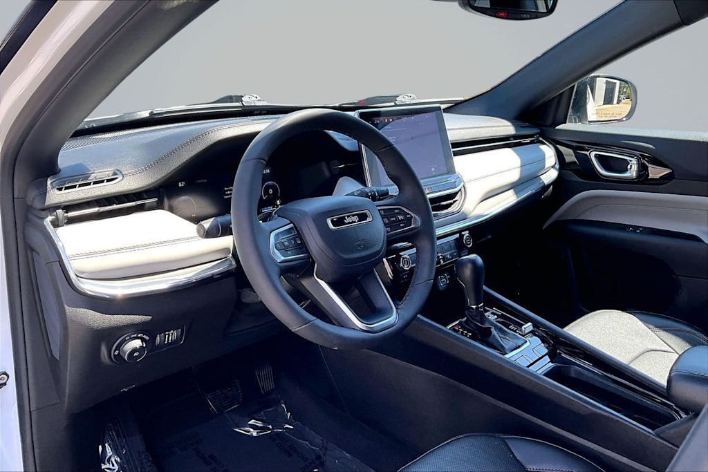Thumbnail: 2023 Jeep Compass - 2