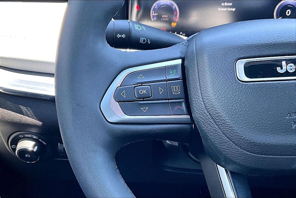Thumbnail: 2023 Jeep Compass - 25