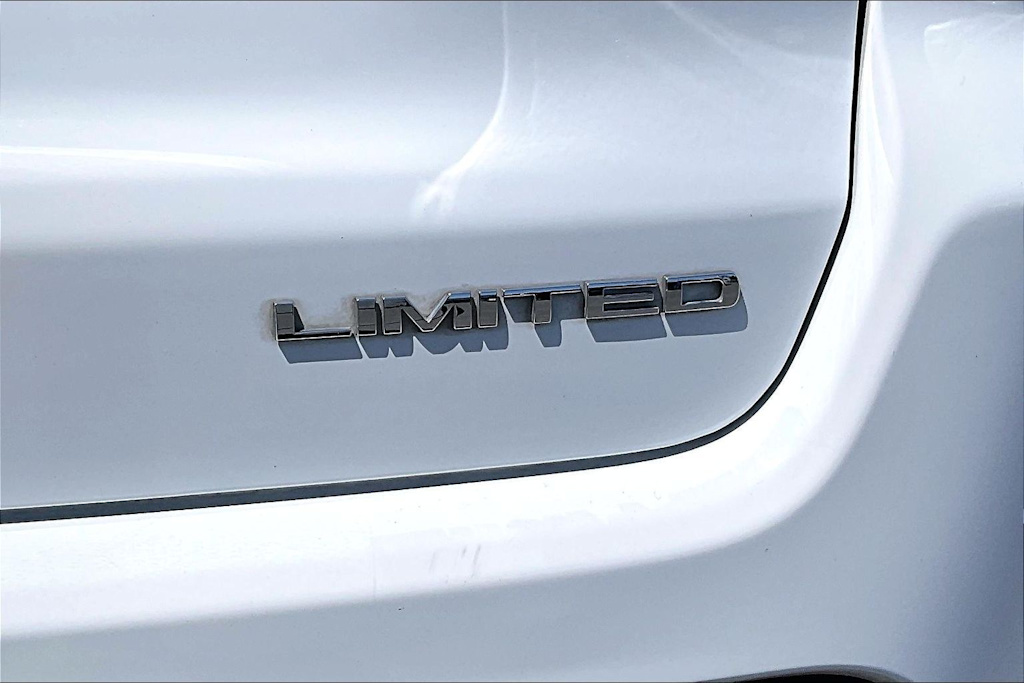 Thumbnail: 2023 Jeep Compass - 7