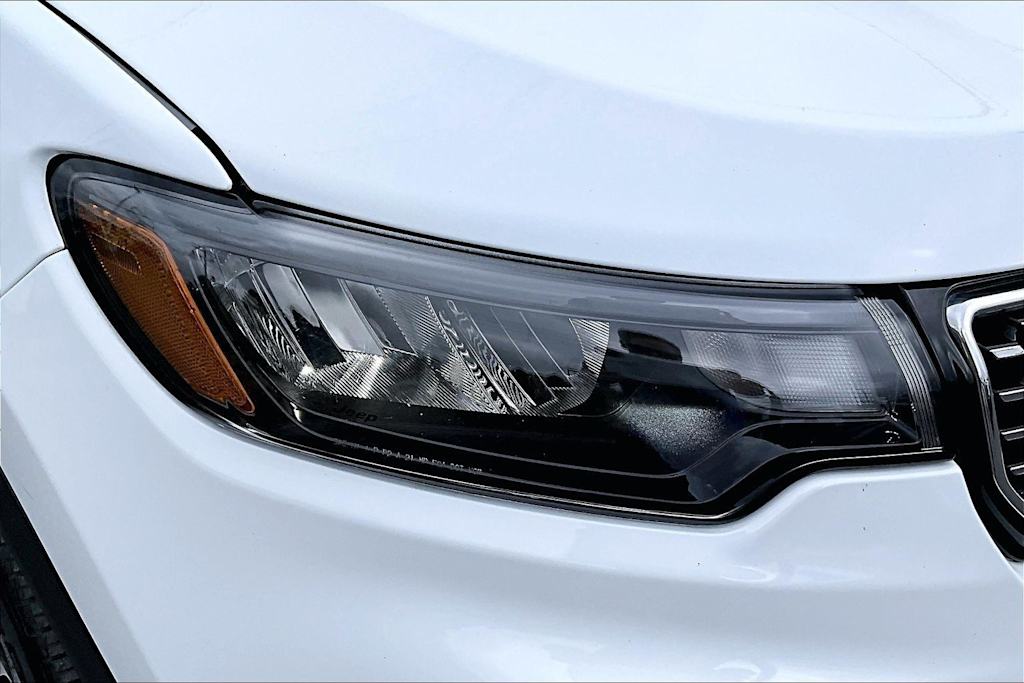 Thumbnail: 2025 Jeep Compass - 30