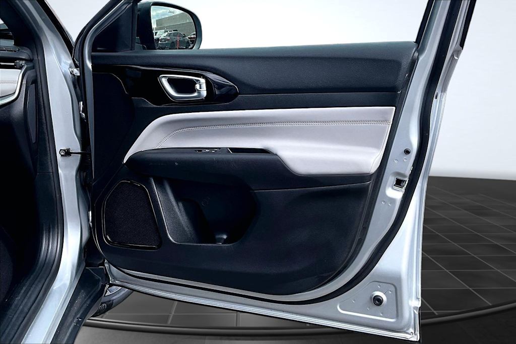 Thumbnail: 2025 Jeep Compass - 29