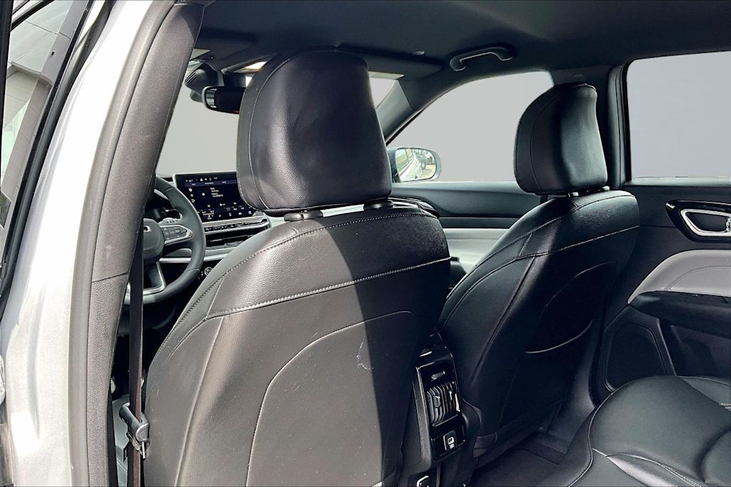 Thumbnail: 2025 Jeep Compass - 13