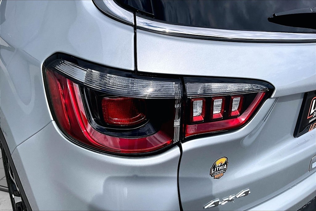 Thumbnail: 2025 Jeep Compass - 32