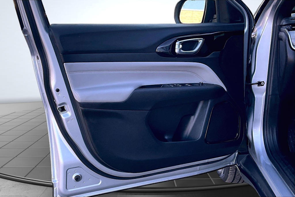 Thumbnail: 2025 Jeep Compass - 28