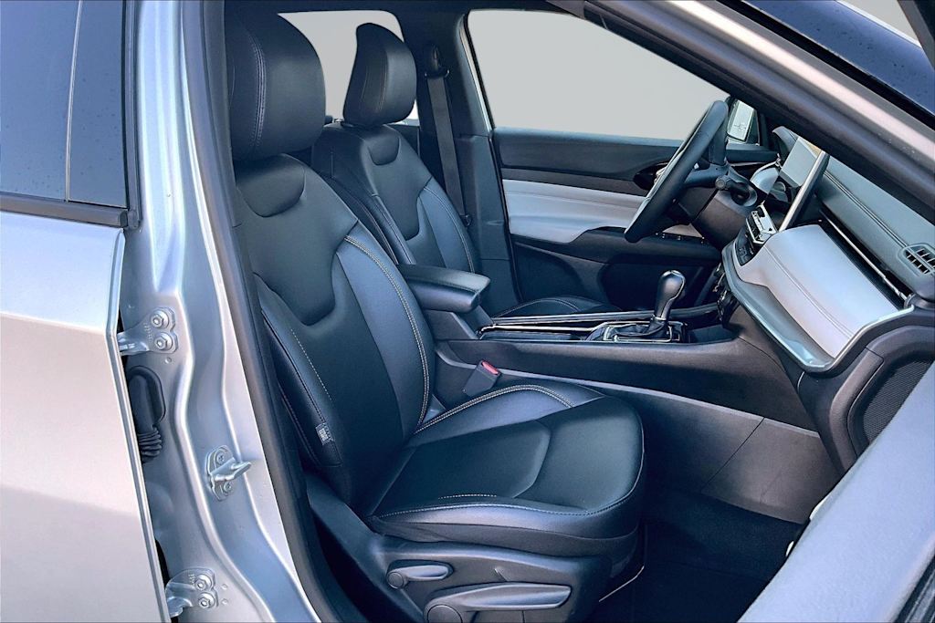 Thumbnail: 2025 Jeep Compass - 12