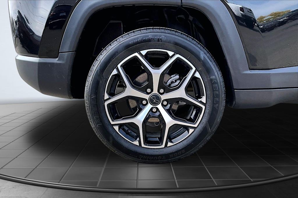 Thumbnail: 2025 Jeep Compass - 35