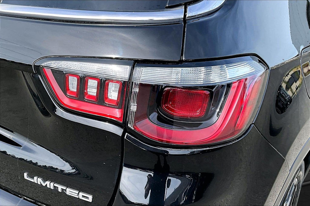 Thumbnail: 2025 Jeep Compass - 32