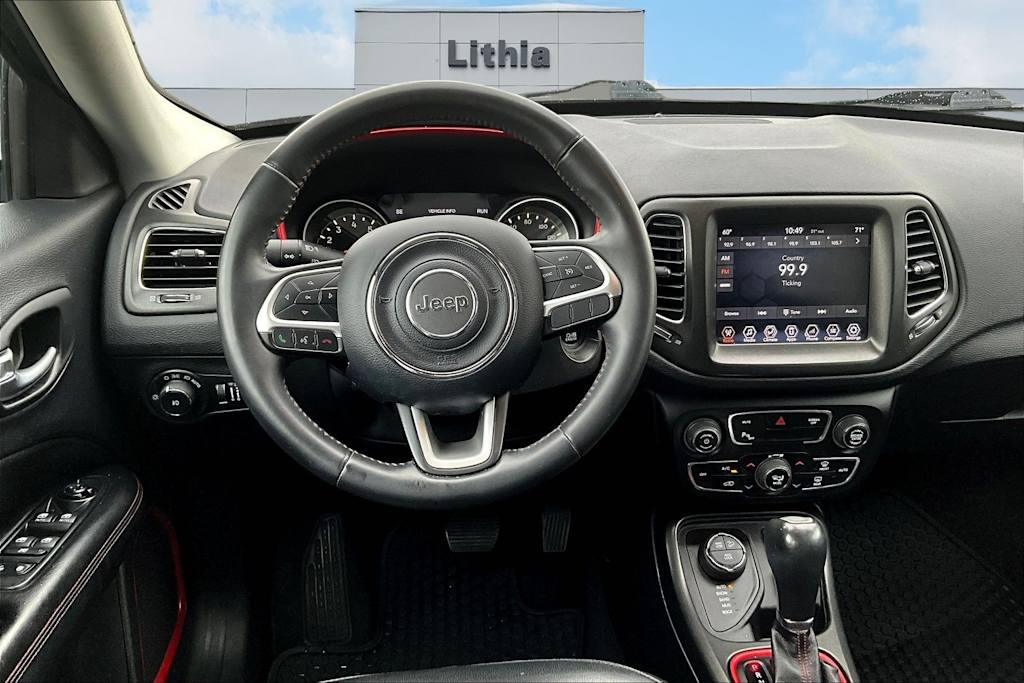 Thumbnail: 2018 Jeep Compass - 13