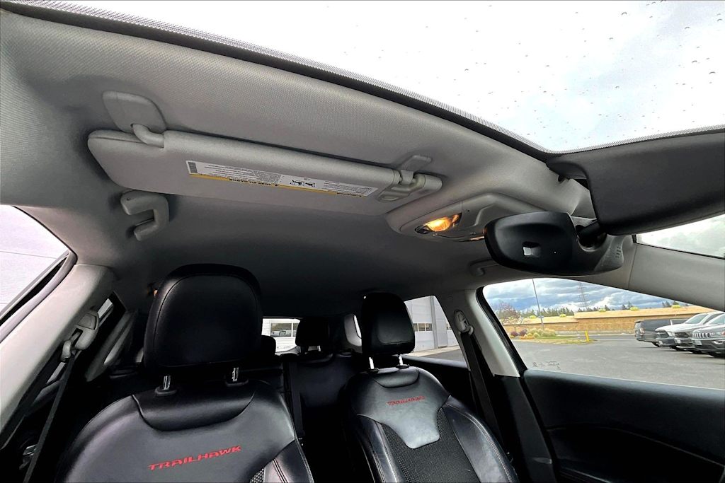 Thumbnail: 2018 Jeep Compass - 30