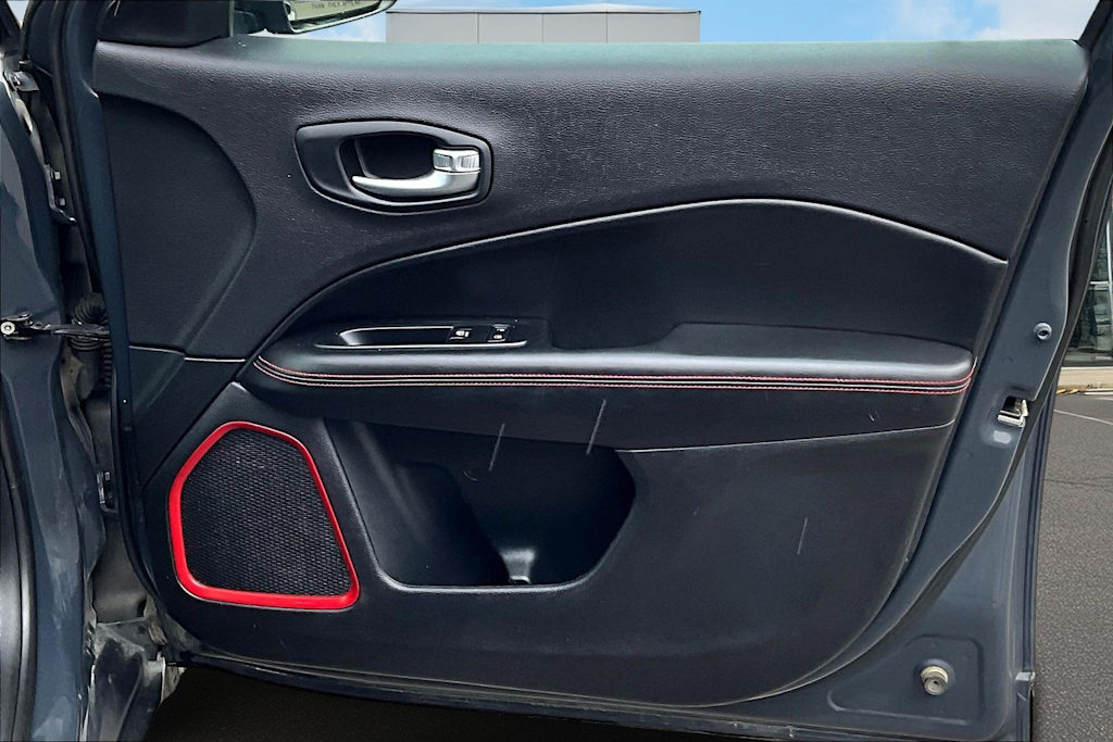 Thumbnail: 2018 Jeep Compass - 29