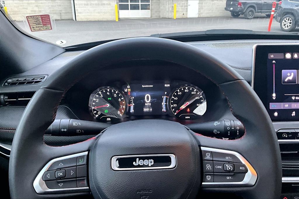 Thumbnail: 2024 Jeep Compass - 17