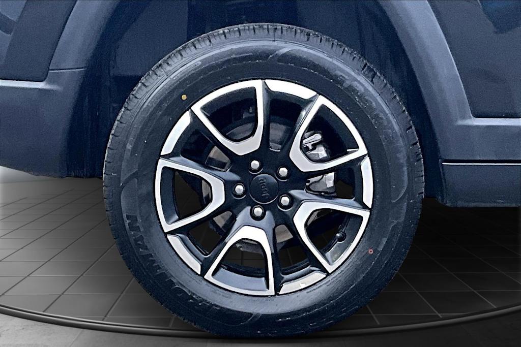 Thumbnail: 2024 Jeep Compass - 35