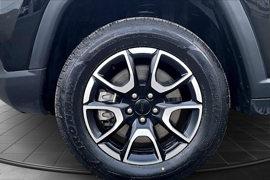 Thumbnail: 2024 Jeep Compass - 8