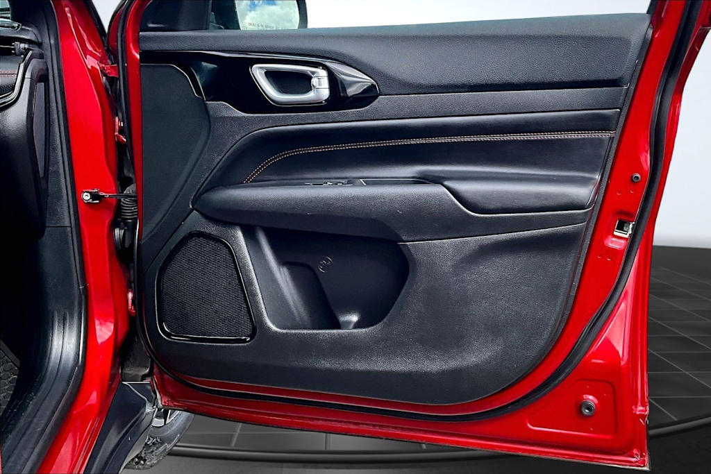Thumbnail: 2025 Jeep Compass - 29