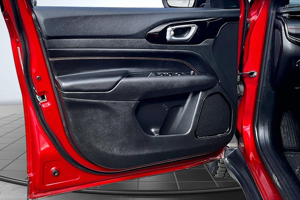 Thumbnail: 2025 Jeep Compass - 28