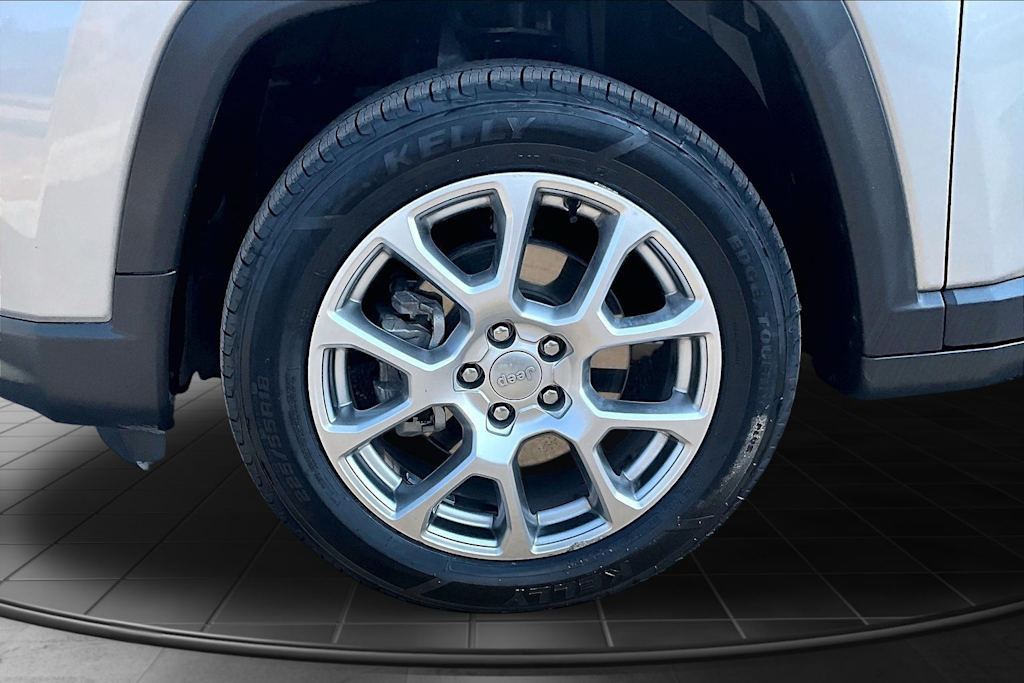 Thumbnail: 2022 Jeep Compass - 8