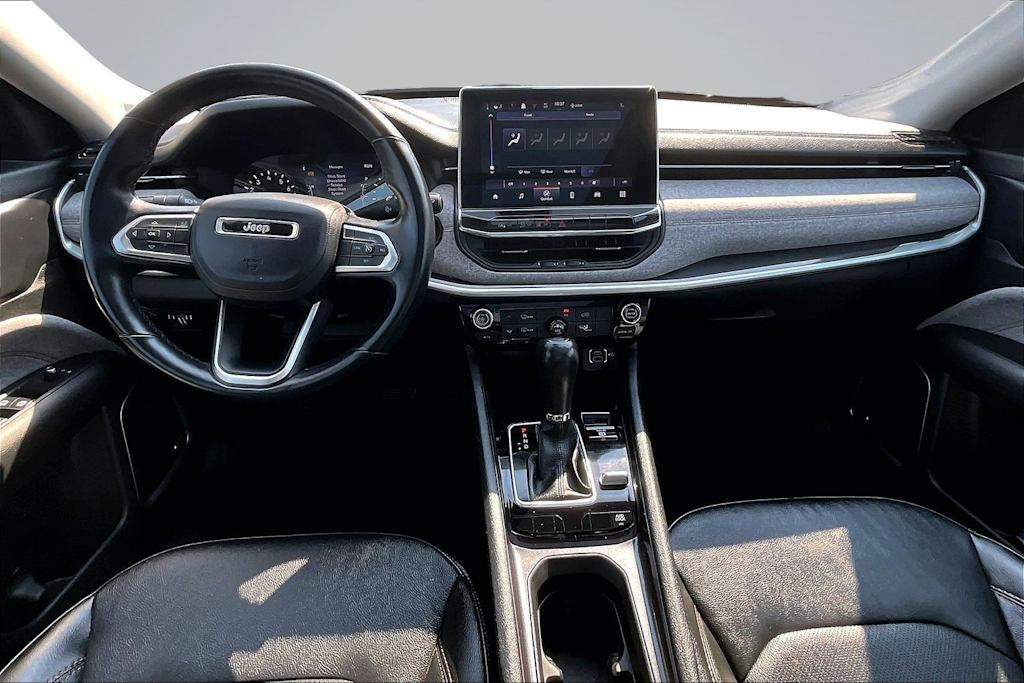 Thumbnail: 2022 Jeep Compass - 10