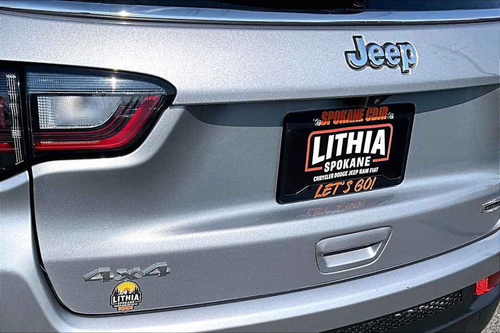 Thumbnail: 2022 Jeep Compass - 7