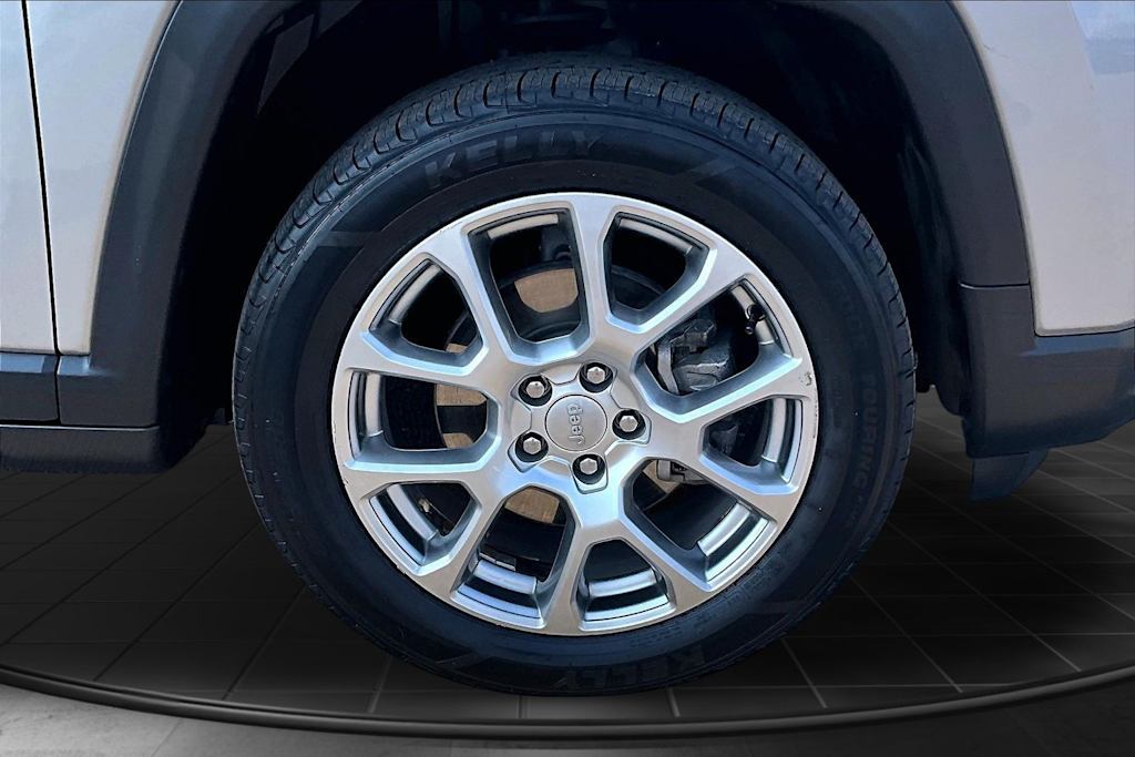 Thumbnail: 2022 Jeep Compass - 34