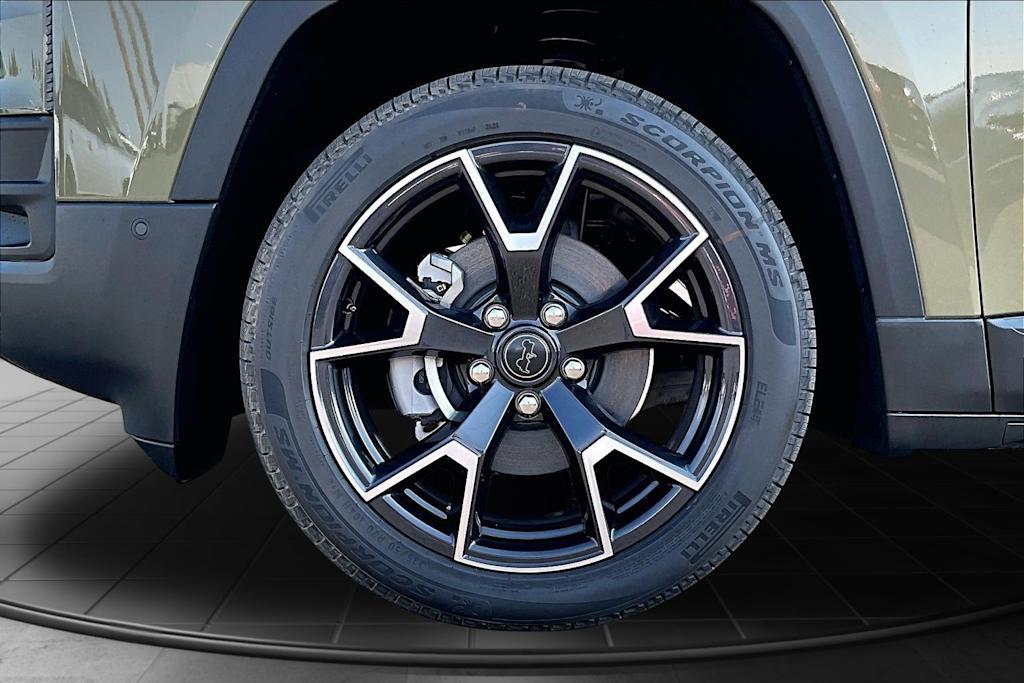 Thumbnail: 2026 Jeep Cherokee - 8
