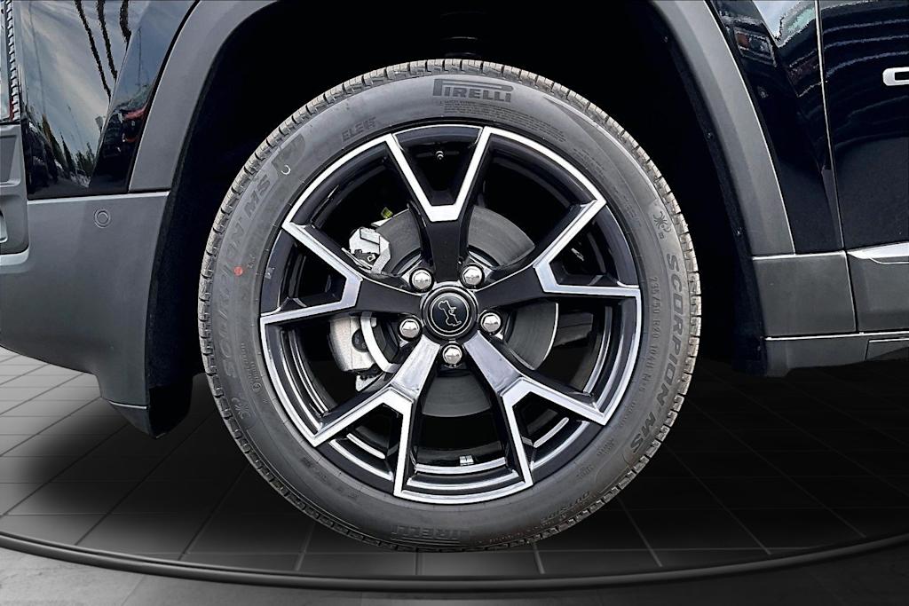 Thumbnail: 2026 Jeep Cherokee - 8