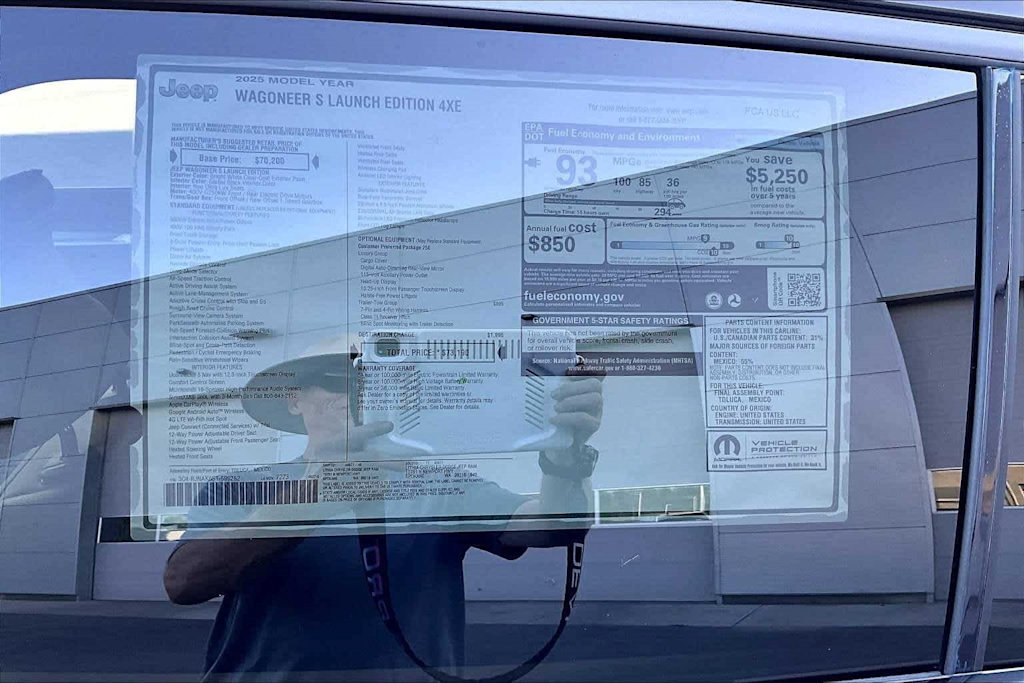 Thumbnail: 2025 Jeep Wagoneer S - 22