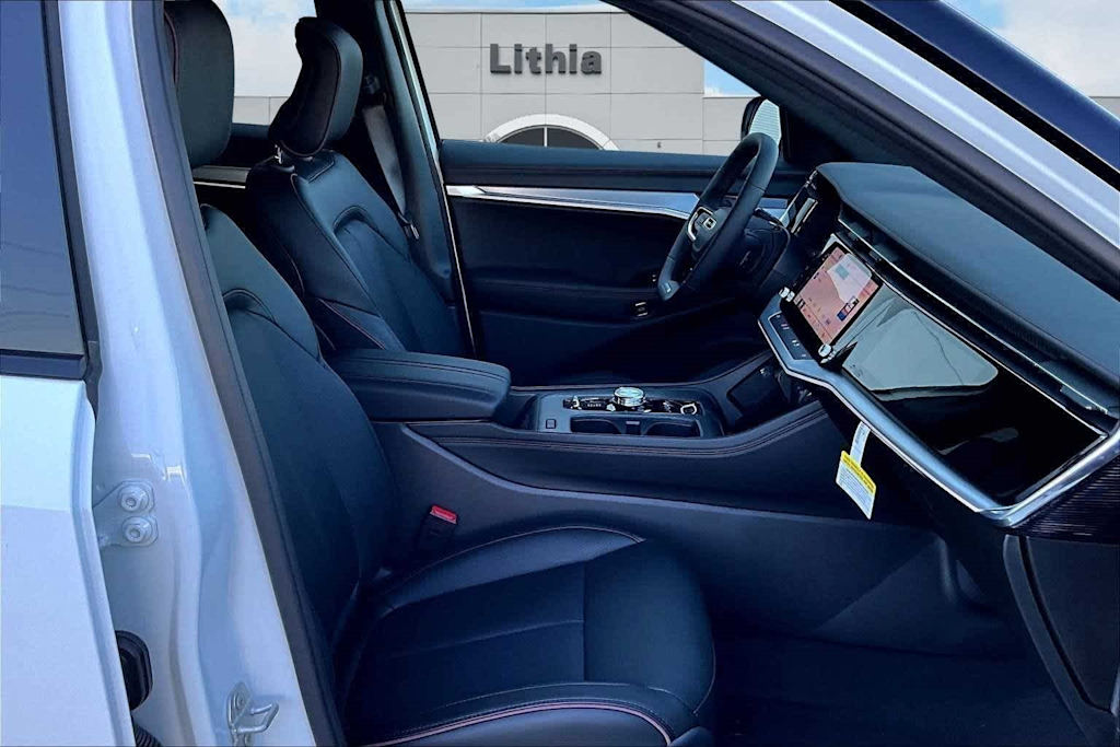 Thumbnail: 2025 Jeep Wagoneer S - 11