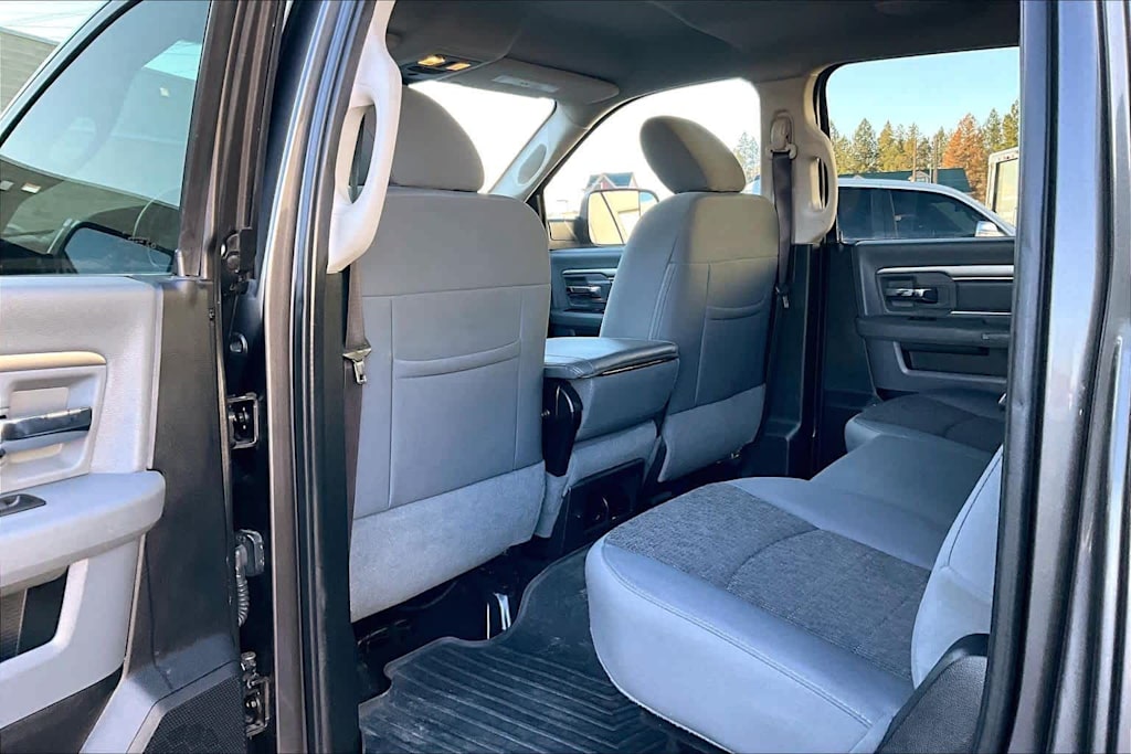 Thumbnail: 2015 RAM 3500 - 13