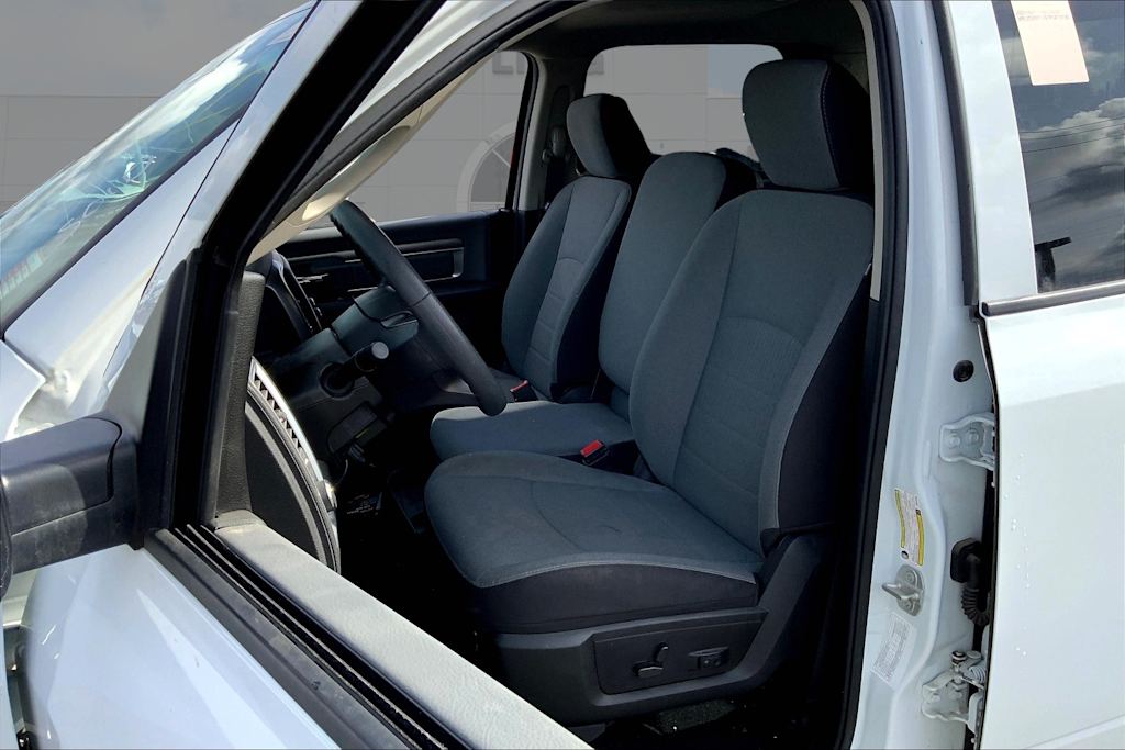 2023 RAM 1500 SLT 10