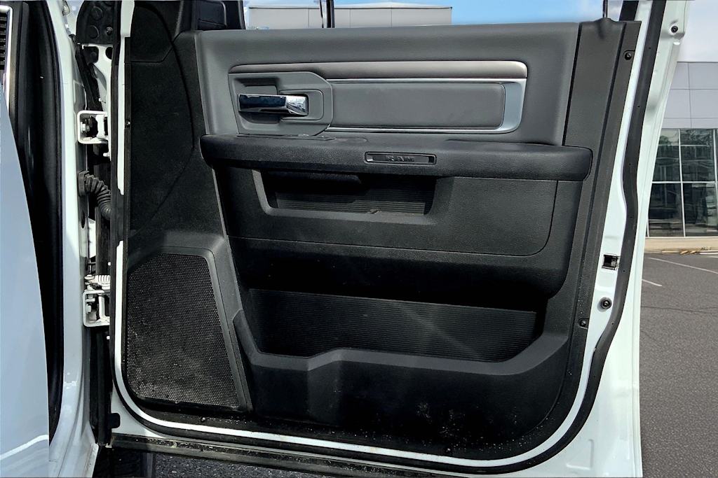 2023 RAM 1500 SLT 29