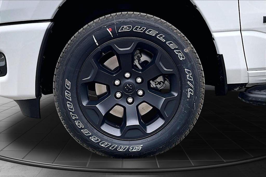 Thumbnail: 2026 RAM 1500 - 8