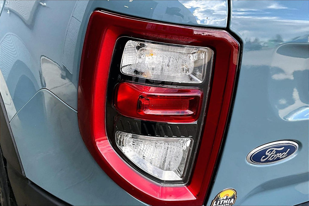 Thumbnail: 2021 Ford Bronco Sport - 32
