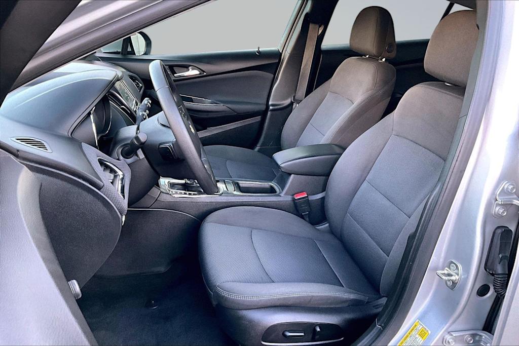 Thumbnail: 2018 Chevrolet Cruze - 11