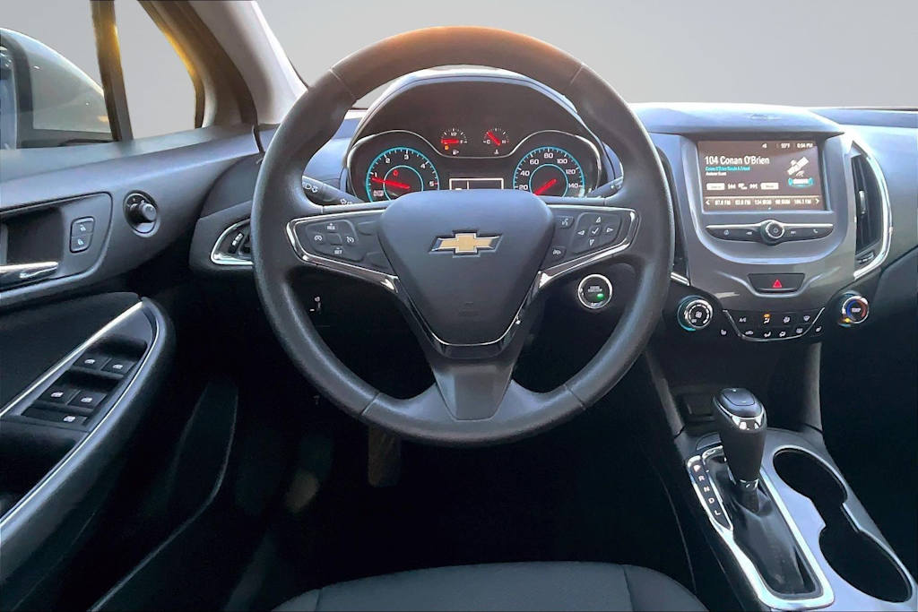 Thumbnail: 2018 Chevrolet Cruze - 14