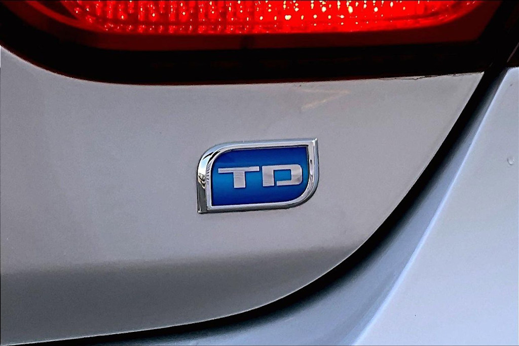 Thumbnail: 2018 Chevrolet Cruze - 7