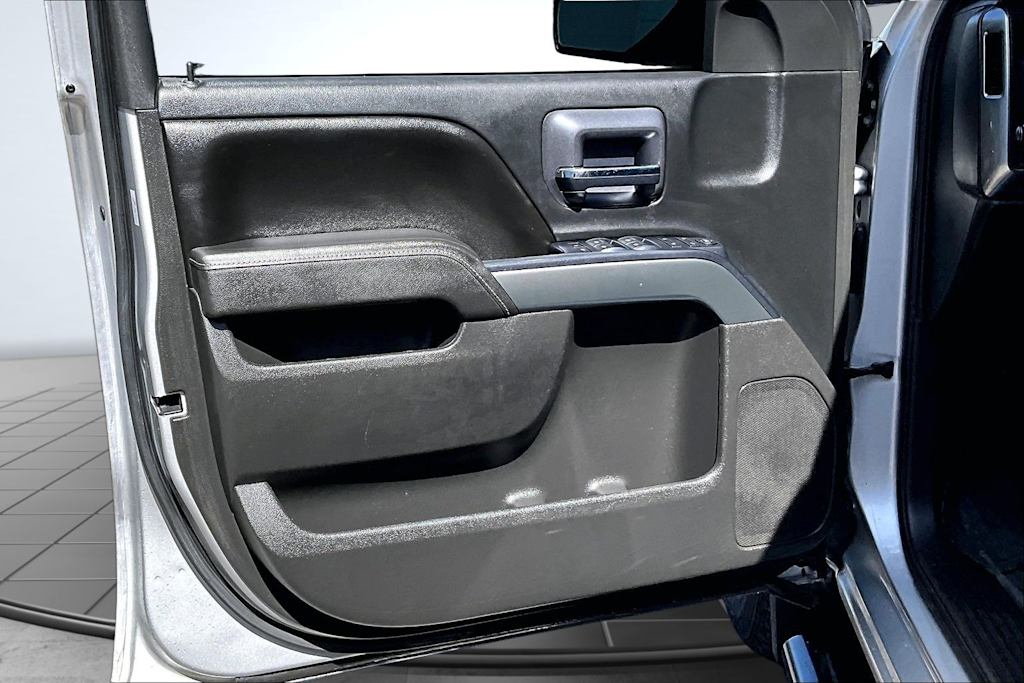 Thumbnail: 2016 Chevrolet Silverado 1500 - 28
