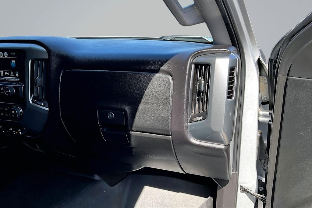 Thumbnail: 2016 Chevrolet Silverado 1500 - 24