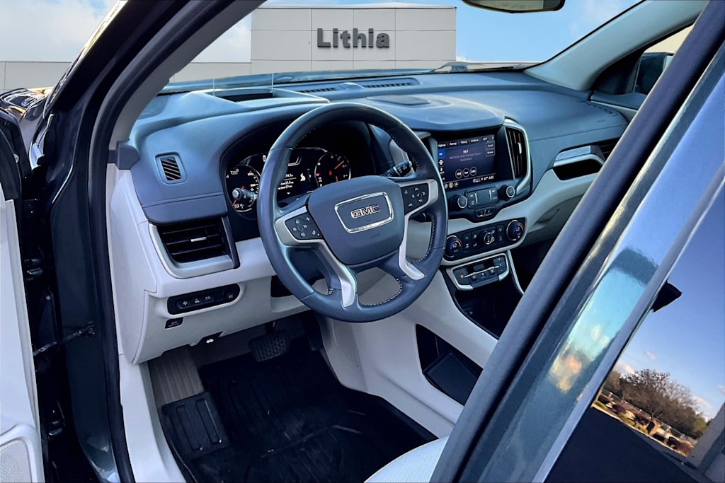 Thumbnail: 2022 GMC Terrain - 3