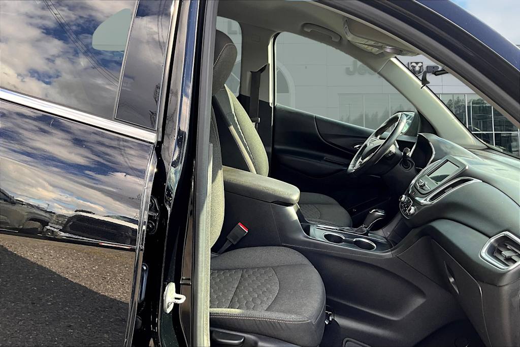 Thumbnail: 2019 Chevrolet Equinox - 11