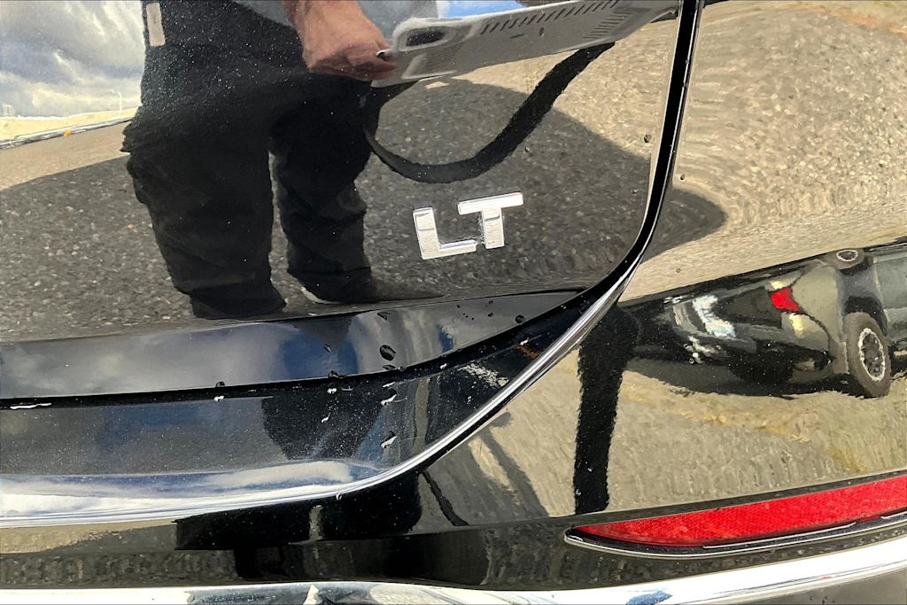 Thumbnail: 2019 Chevrolet Equinox - 16