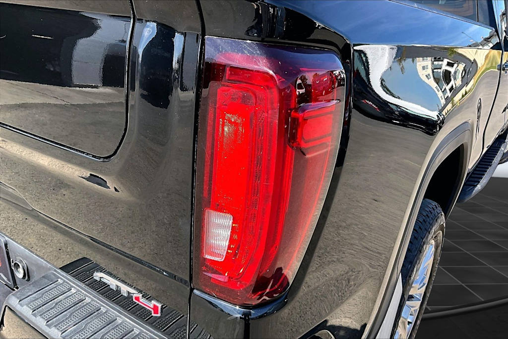 Thumbnail: 2022 GMC Sierra 1500 - 32