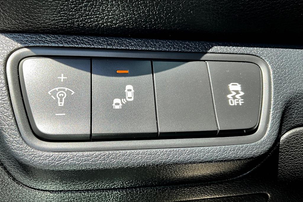 2023 Kia Forte LXS 34