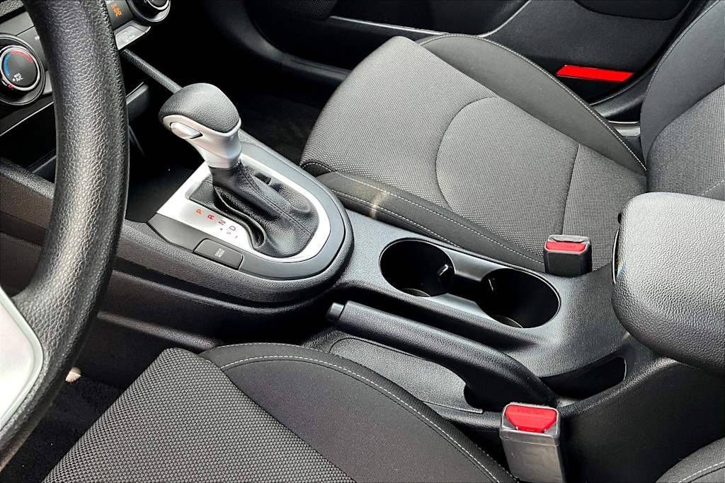 2023 Kia Forte LXS 15