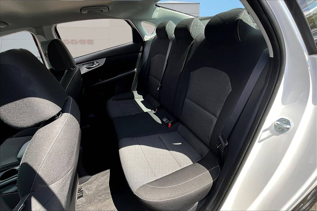 2023 Kia Forte LXS 11
