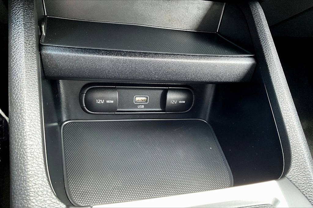 2023 Kia Forte LXS 33